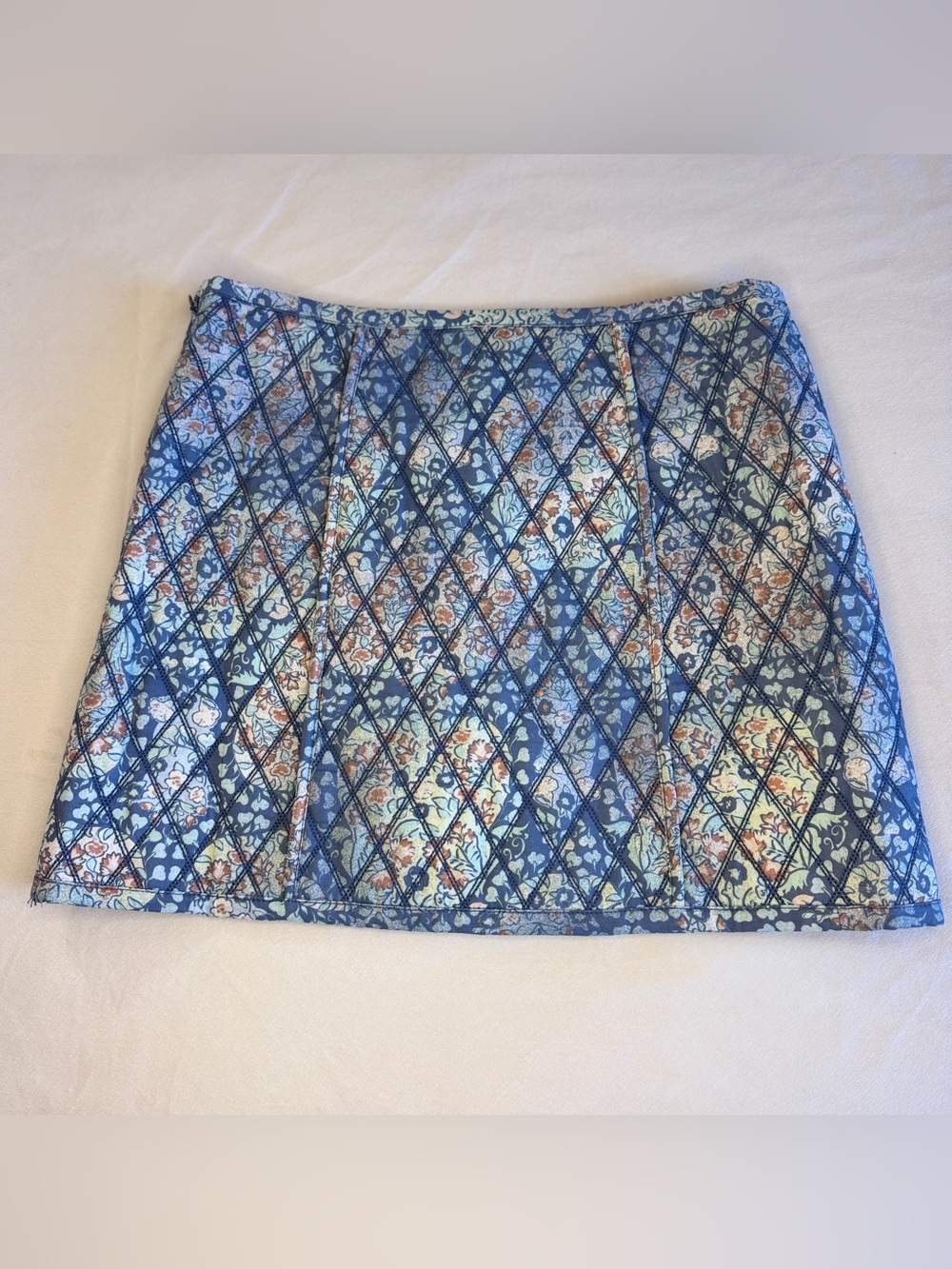 Free People Darla Quilted Mini Skirt Sz 12 Blue Floral Patchwork Boho Cotton NWT - Picture 2 of 8